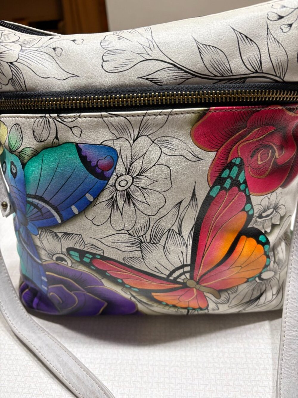 Preowned Anna by Anuschka Shoulder/Crossbody Bag in Good Condition - Picture 2 of 15